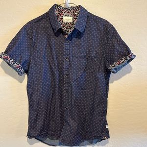 7 Diamonds Button Up